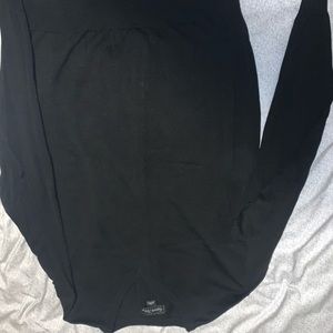 Men Kenneth Robert Long-sleeve Vneck. Size Large